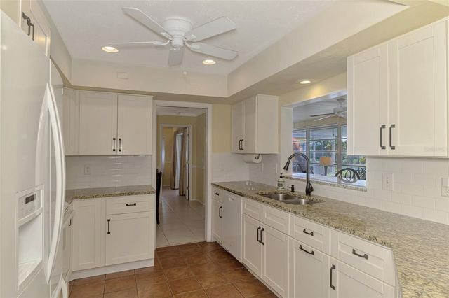 1290 LAKESIDE DRIVE, Venice, FL 34293