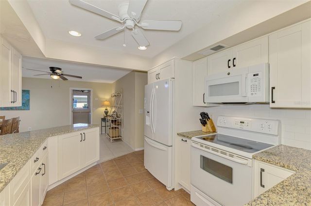 1290 LAKESIDE DRIVE, Venice, FL 34293