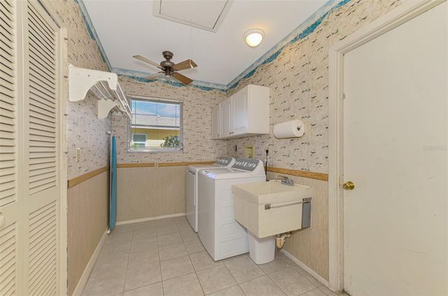 1290 LAKESIDE DRIVE, Venice, FL 34293