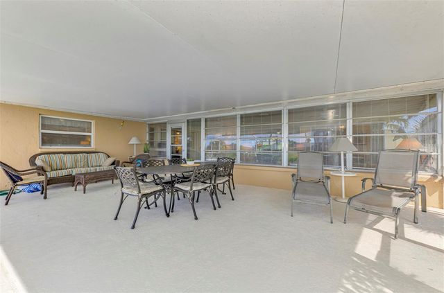 1290 LAKESIDE DRIVE, Venice, FL 34293