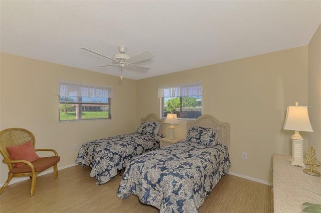 1290 LAKESIDE DRIVE, Venice, FL 34293