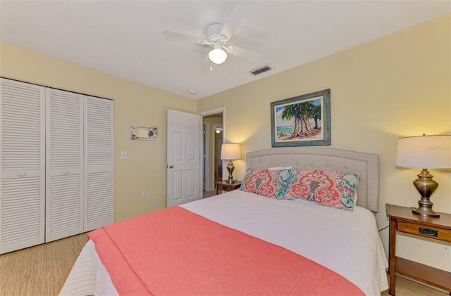 1290 LAKESIDE DRIVE, Venice, FL 34293