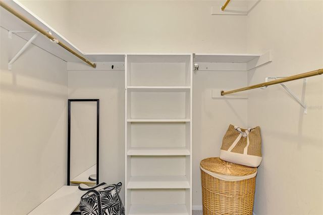 1290 LAKESIDE DRIVE, Venice, FL 34293