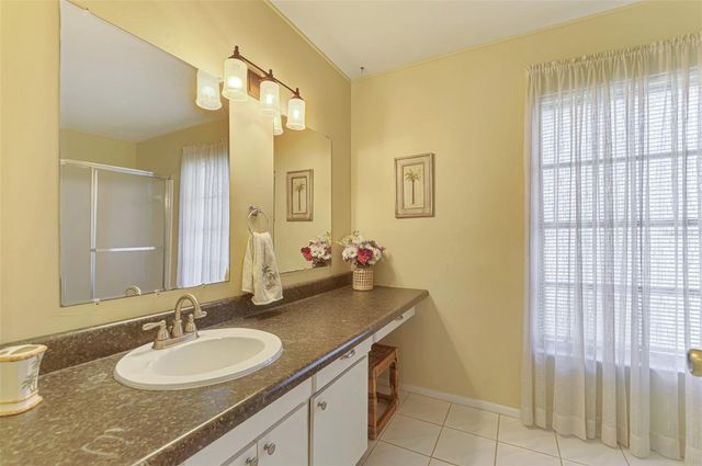 1290 LAKESIDE DRIVE, Venice, FL 34293