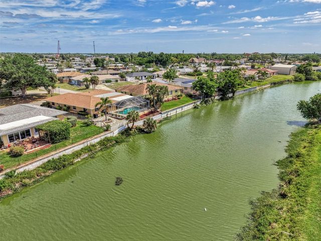 1290 LAKESIDE DRIVE, Venice, FL 34293