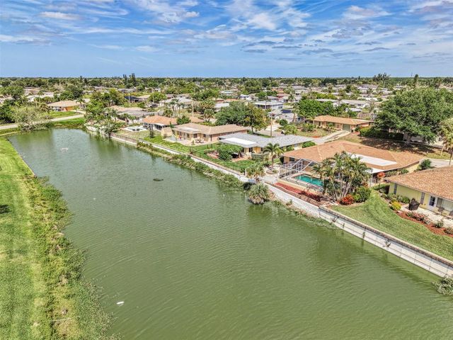 1290 LAKESIDE DRIVE, Venice, FL 34293