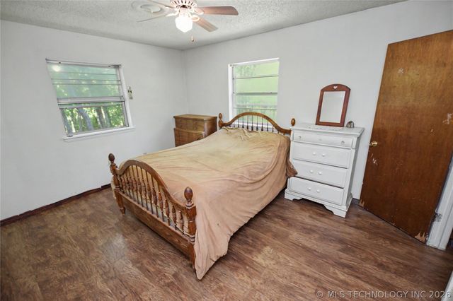 15585 N Lost City Road, Hulbert, OK 74441