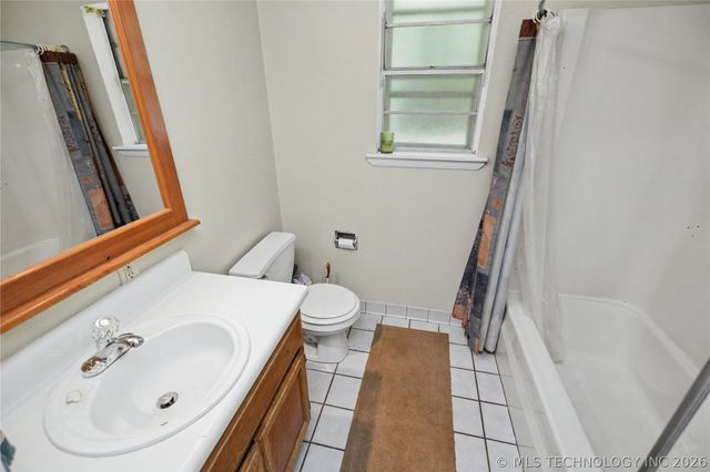15585 N Lost City Road, Hulbert, OK 74441
