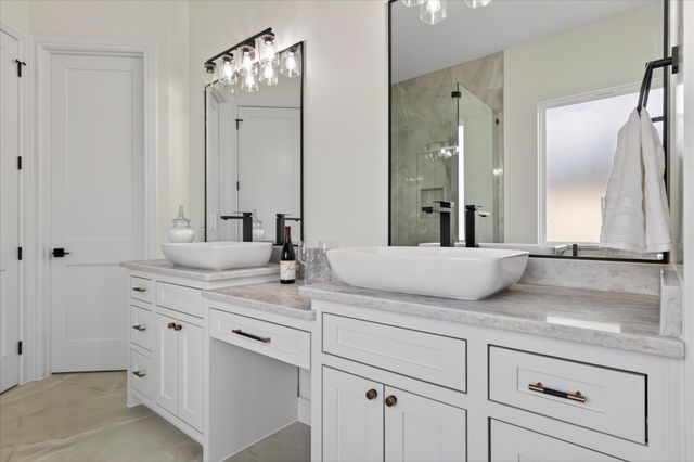 4945 County Road 1098, Celeste, TX 75423