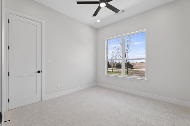 4945 County Road 1098, Celeste, TX 75423