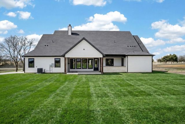 4945 County Road 1098, Celeste, TX 75423