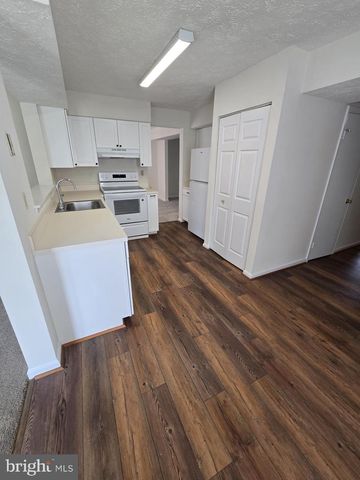 4054 COTTONTOP CT, Waldorf, MD 20603