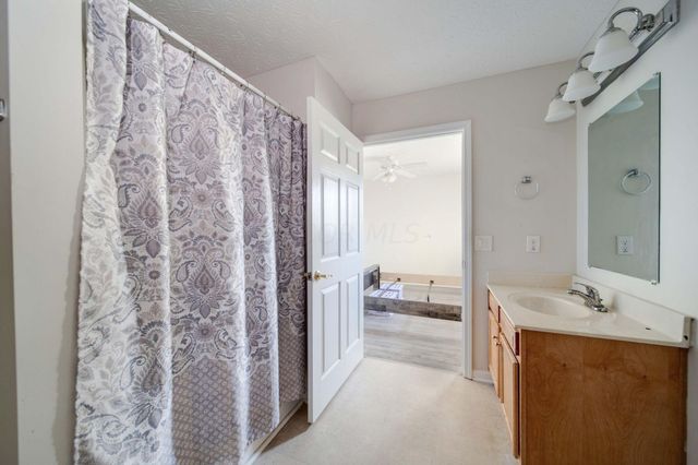 1109 Fairwood Avenue, Columbus, OH 43206