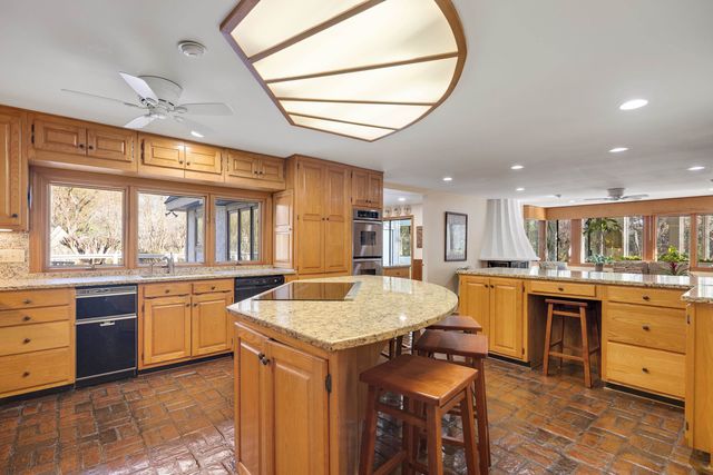 6607 MAY HOLLOW CV, Memphis, TN 38119