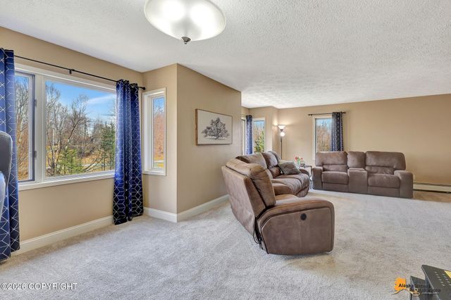 3860 N Engstrom Road, Wasilla, AK 99654