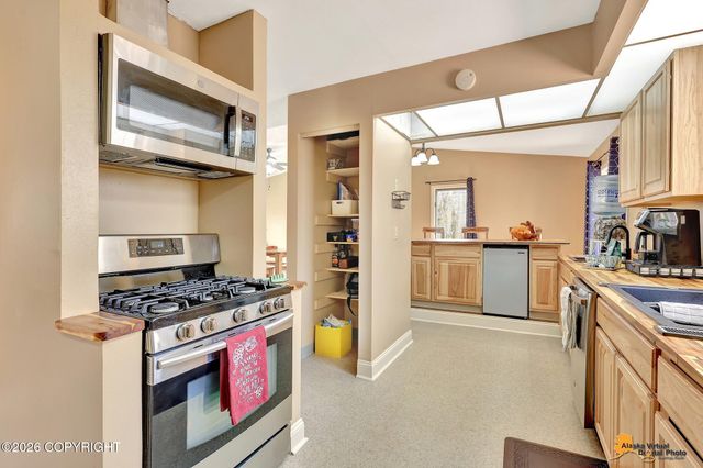 3860 N Engstrom Road, Wasilla, AK 99654