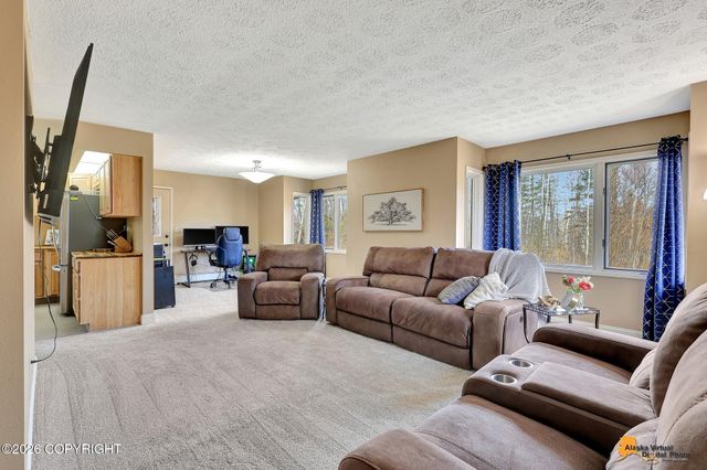 3860 N Engstrom Road, Wasilla, AK 99654