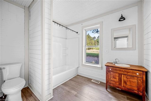 1028 Gladstone Road, Mocksville, NC 27028