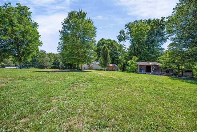 1028 Gladstone Road, Mocksville, NC 27028