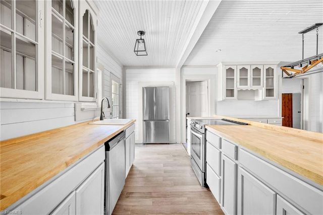 1028 Gladstone Road, Mocksville, NC 27028