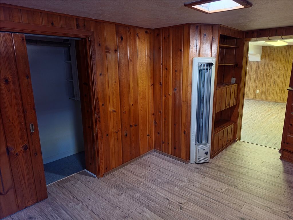 2217 8th Avenue N, Great Falls, MT 59401 photo 5