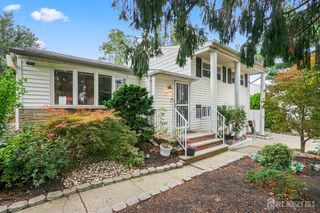 49 Frederick Place, Parlin, NJ 08859