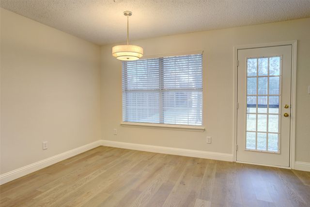 6018 Flat Wood Lane, Arlington, TX 76018