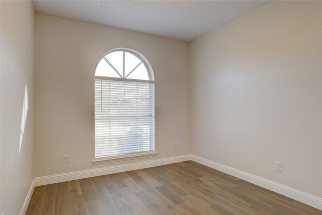 6018 Flat Wood Lane, Arlington, TX 76018