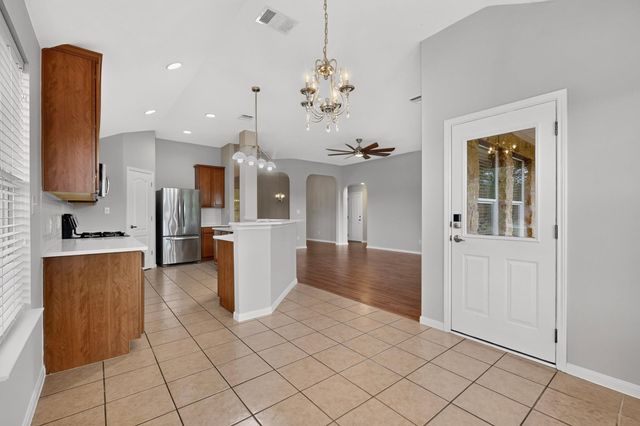 130 Canterbury DR, Austin, TX 78737