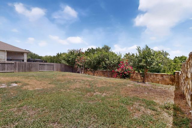130 Canterbury DR, Austin, TX 78737