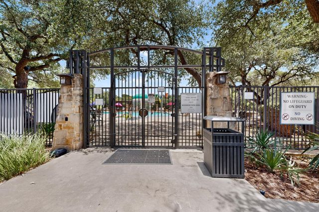 130 Canterbury DR, Austin, TX 78737
