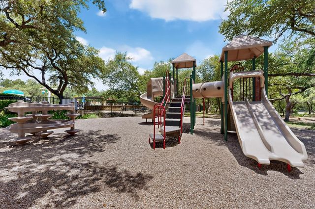 130 Canterbury DR, Austin, TX 78737