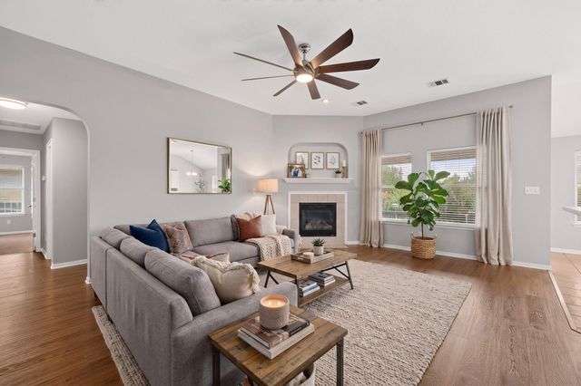 130 Canterbury DR, Austin, TX 78737