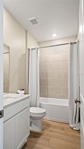 533 TUNDRA LOOP, Groveland, FL 34736