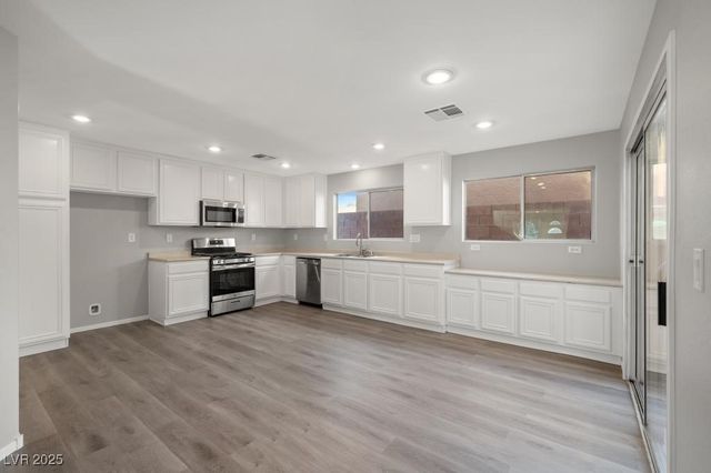 654 Loughton Street, Las Vegas, NV 89178