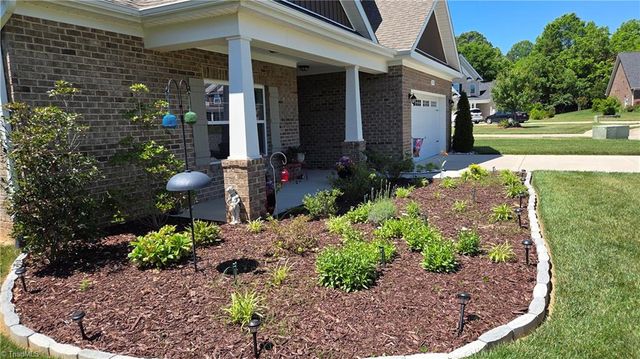 8365 Tralee Road, Clemmons, NC 27012