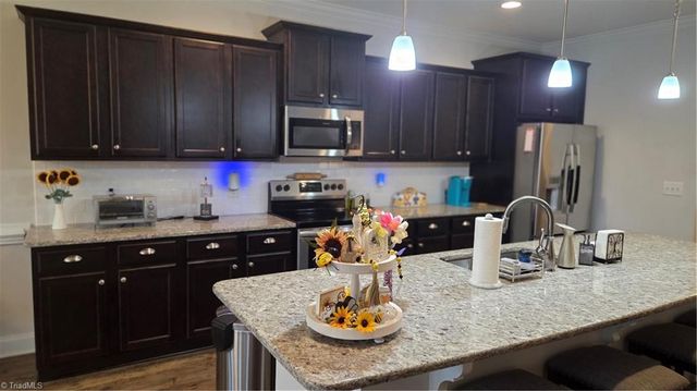 8365 Tralee Road, Clemmons, NC 27012