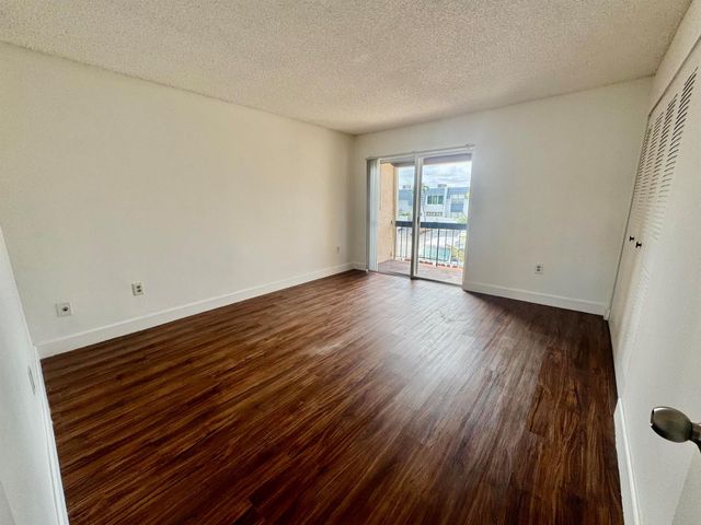 3662 SW 59th Avenue 2, Davie, FL 33314