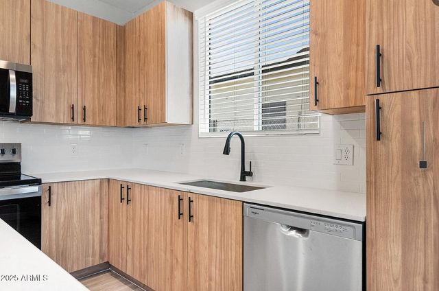 17365 W Lower Buckeye Road, Goodyear, AZ 85338