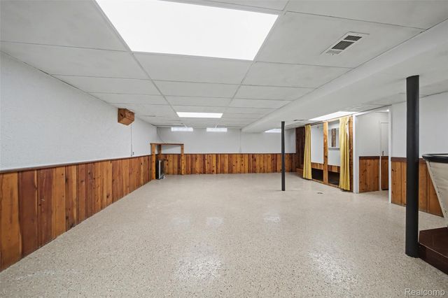 8031 Pardee Road, Taylor, MI 48180