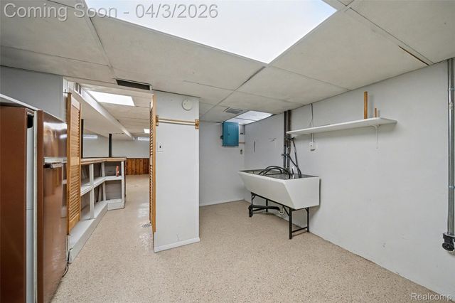 8031 Pardee Road, Taylor, MI 48180