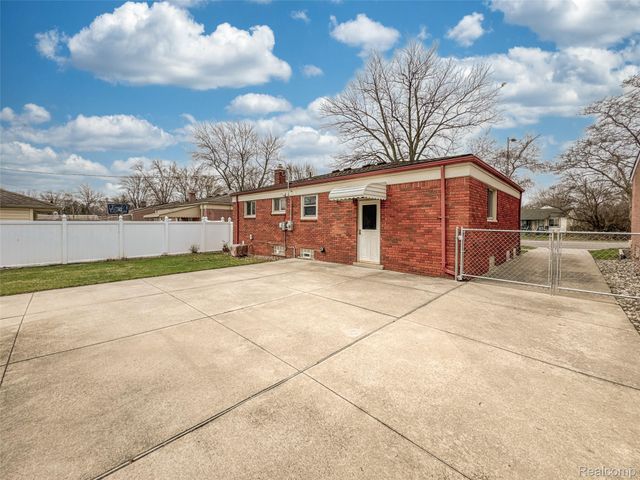 8031 Pardee Road, Taylor, MI 48180