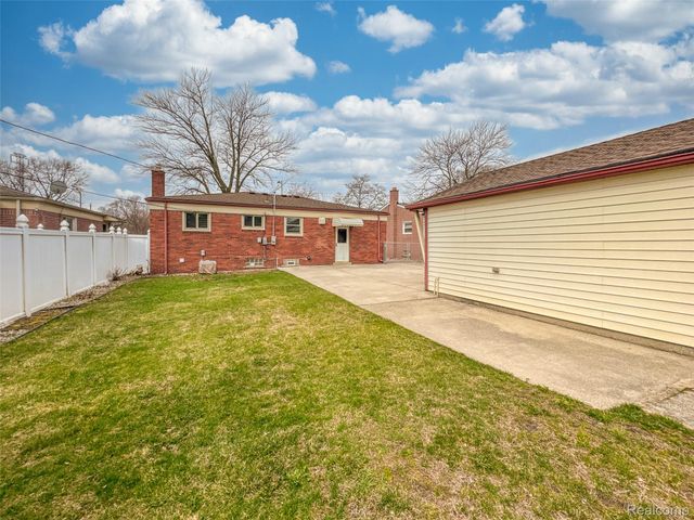 8031 Pardee Road, Taylor, MI 48180