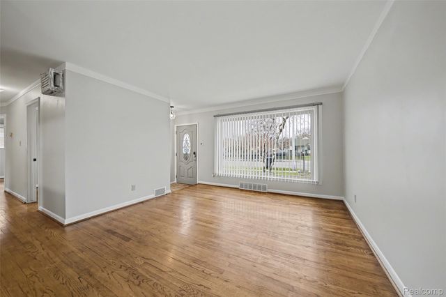 8031 Pardee Road, Taylor, MI 48180