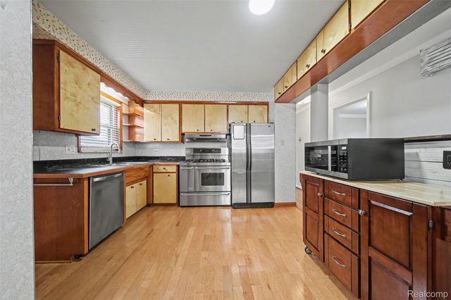 8031 Pardee Road, Taylor, MI 48180