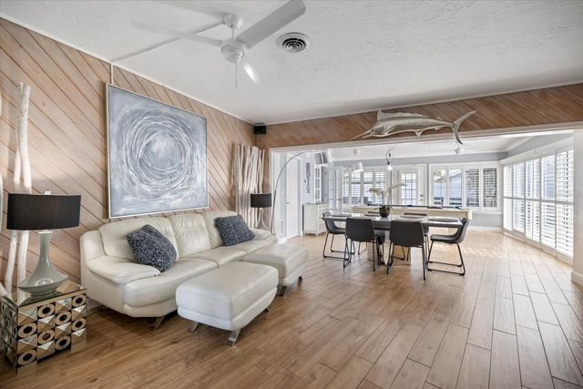 117 AURORA STREET E, Venice, FL 34285