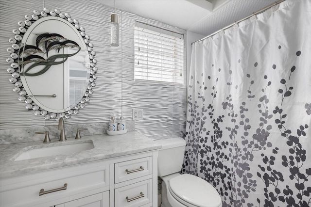 117 AURORA STREET E, Venice, FL 34285