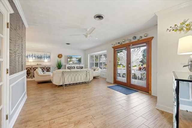 117 AURORA STREET E, Venice, FL 34285