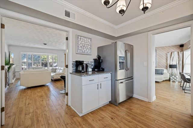 117 AURORA STREET E, Venice, FL 34285