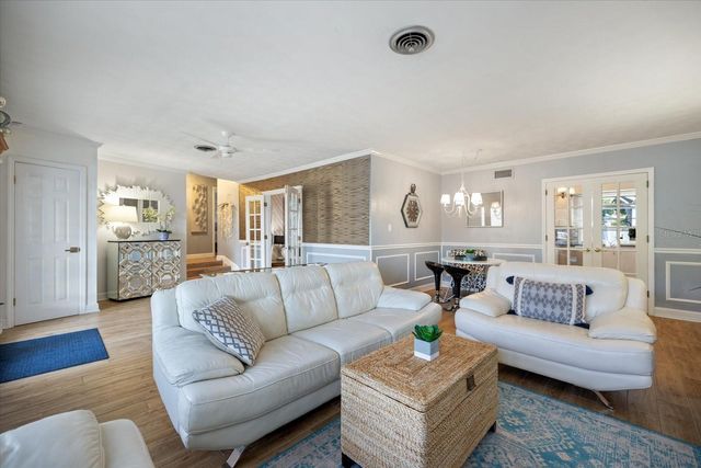 117 AURORA STREET E, Venice, FL 34285